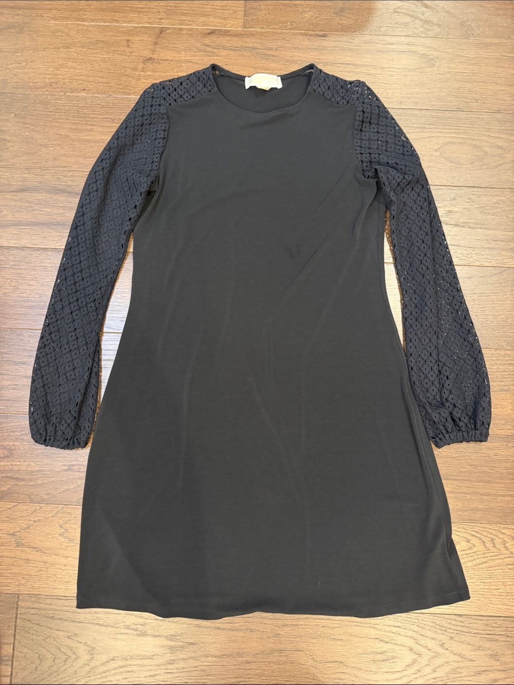 Michael Kors Black Long-Sleeve Eyelet Dress Size XS -C31-066